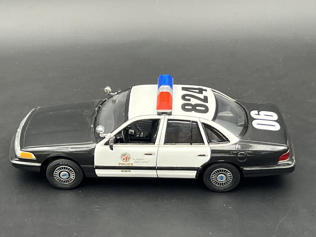 1/24 25 27 Blue Chrome Red Code 3 LP6000 Lightbar W Internal Lens Police Sheriff10