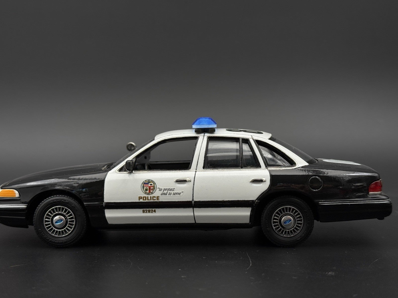 1/24 25 Scale Model Blue Code 3 Excalibur Lightbar Police 2415B11
