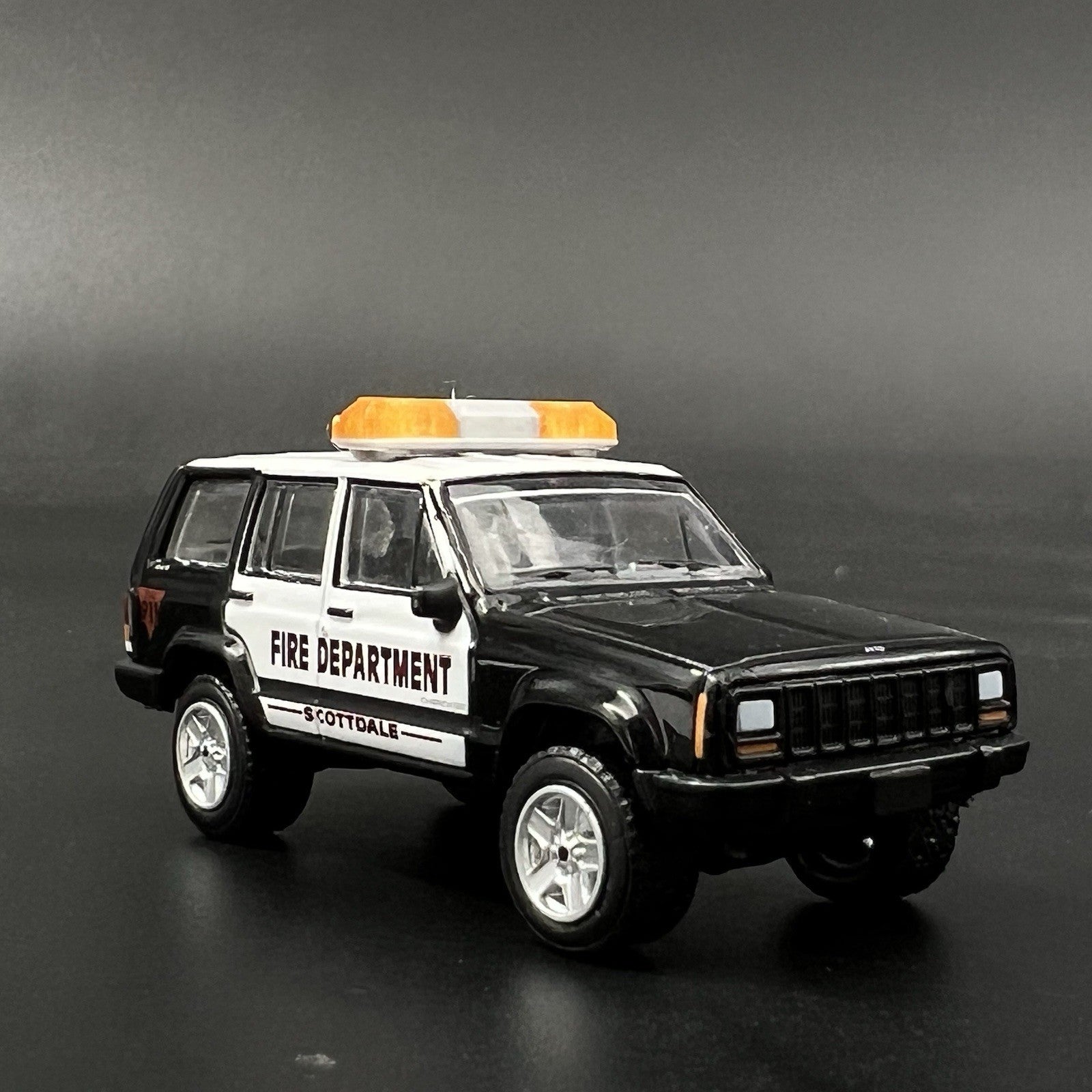 2 Pack 1/64 Smith Wesson 8000 8780 8880 8980 Amber Lightbar Tow Work Truck8
