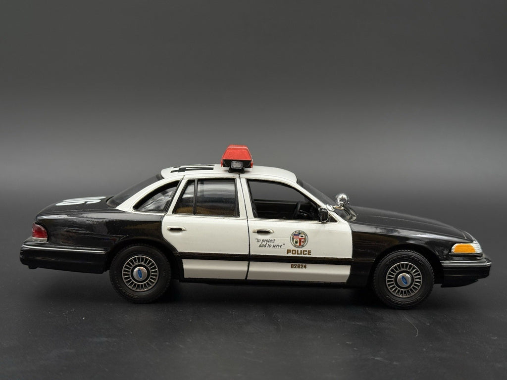 1/24 25 Scale Red Streethawk Lightbar New York Police Sheriff Fire 2464RClear8