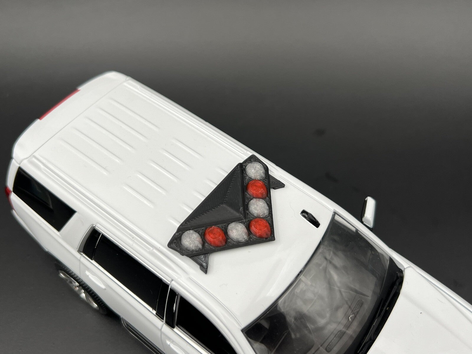 1/24 25 27 LED Ready NYPD Red Federal Signal Vision SLR Lightbar Police Car10