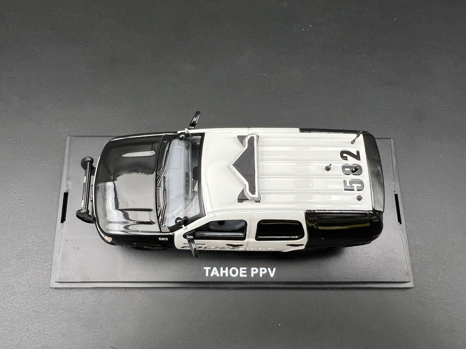 1/43 Chino Police San Bernardino County Chevrolet Tahoe California Los Angeles14