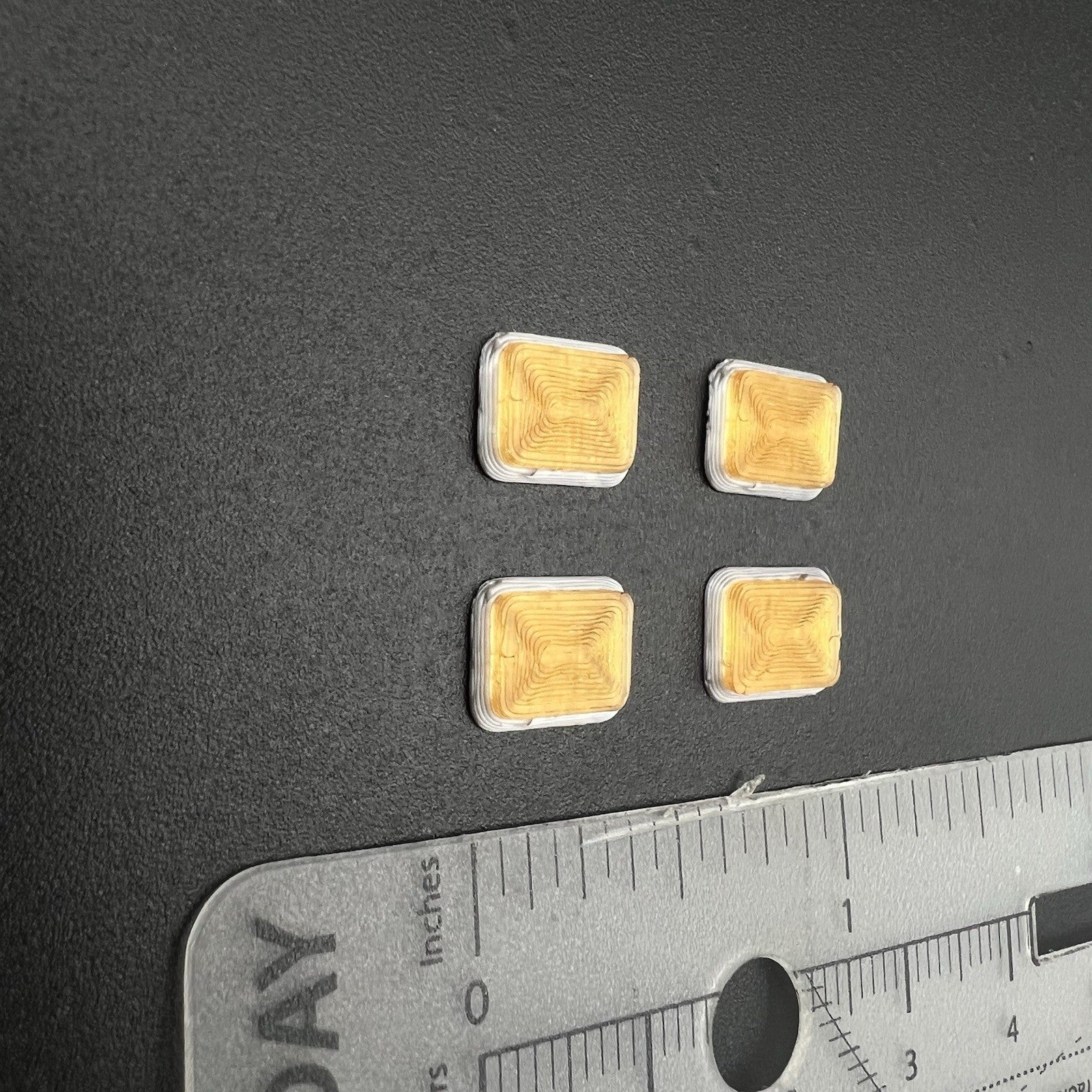 24 Pack 1/24 25 Amber Whelen 900 Ambulance Warning Lights EMS Police Fire2
