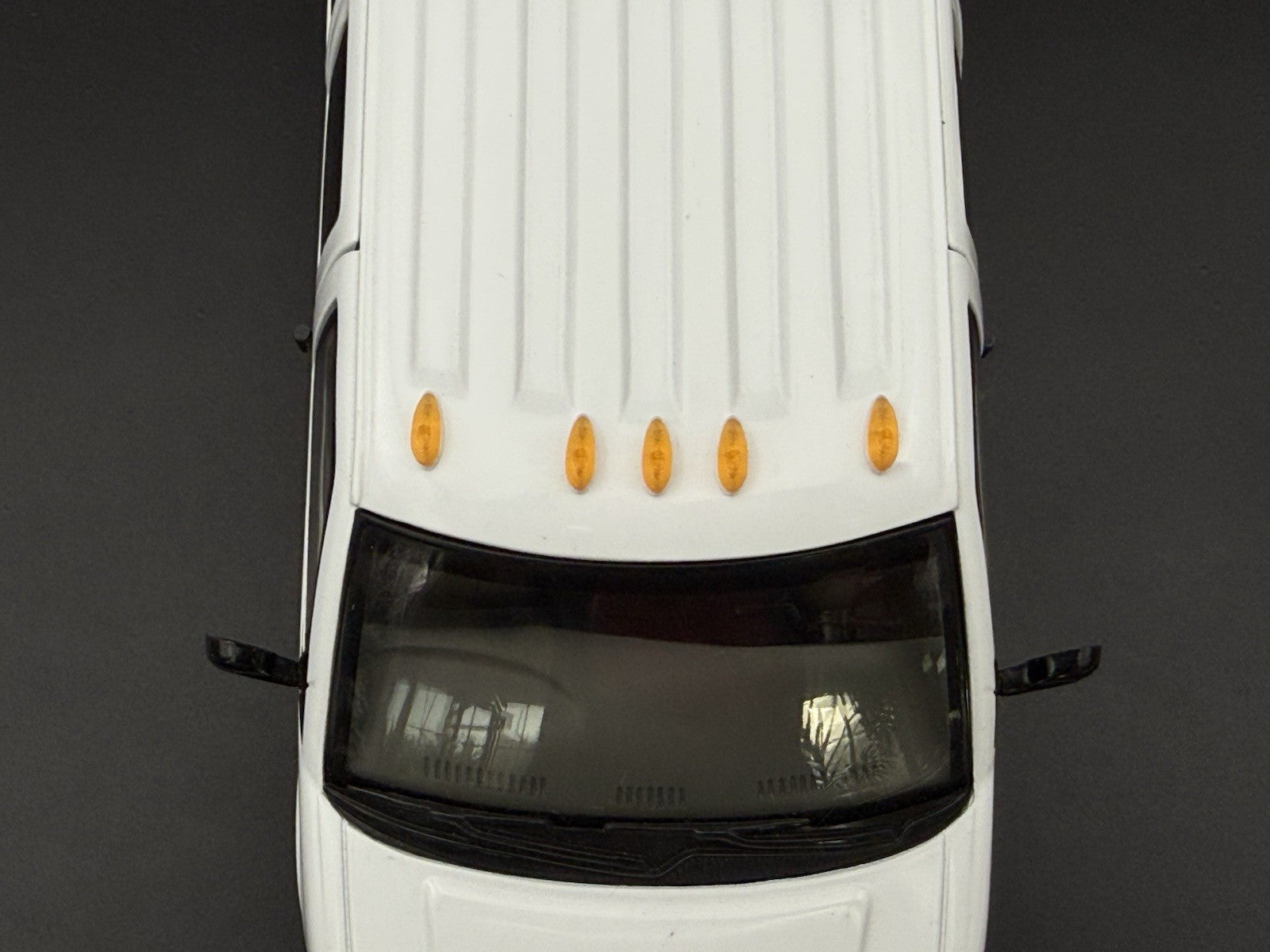 1/24 25 Scale Model Amber Roof Clearance Light Cab Marker Pickup Truck 2474A3