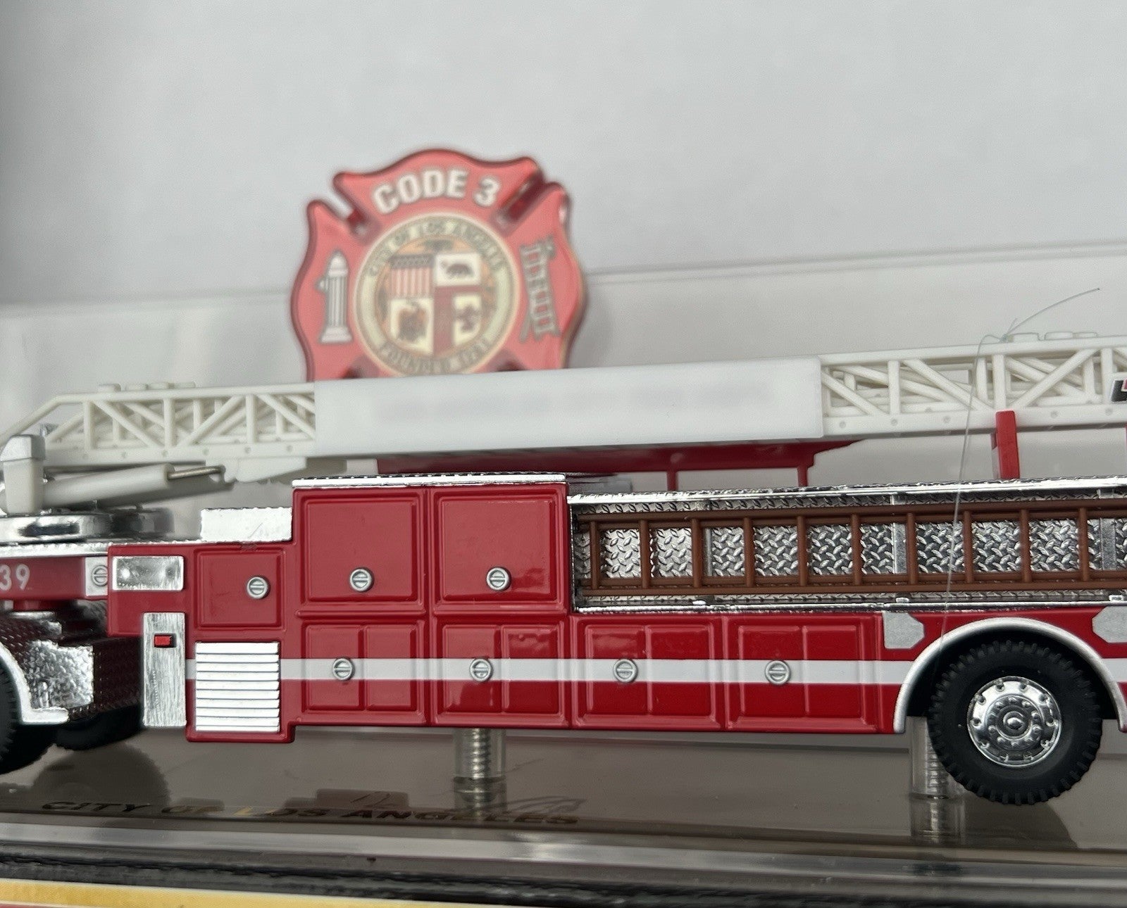 2 Pack 1/64 White Ladder Board For Code 3 Fire Truck Engine Quint Kitbash Custom3