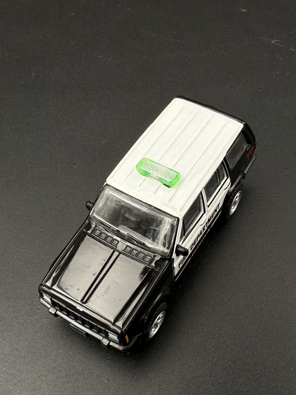2 Pack 1/64 Mini Whelen Edge Green Clear Green Lightbar Work Truck Security7
