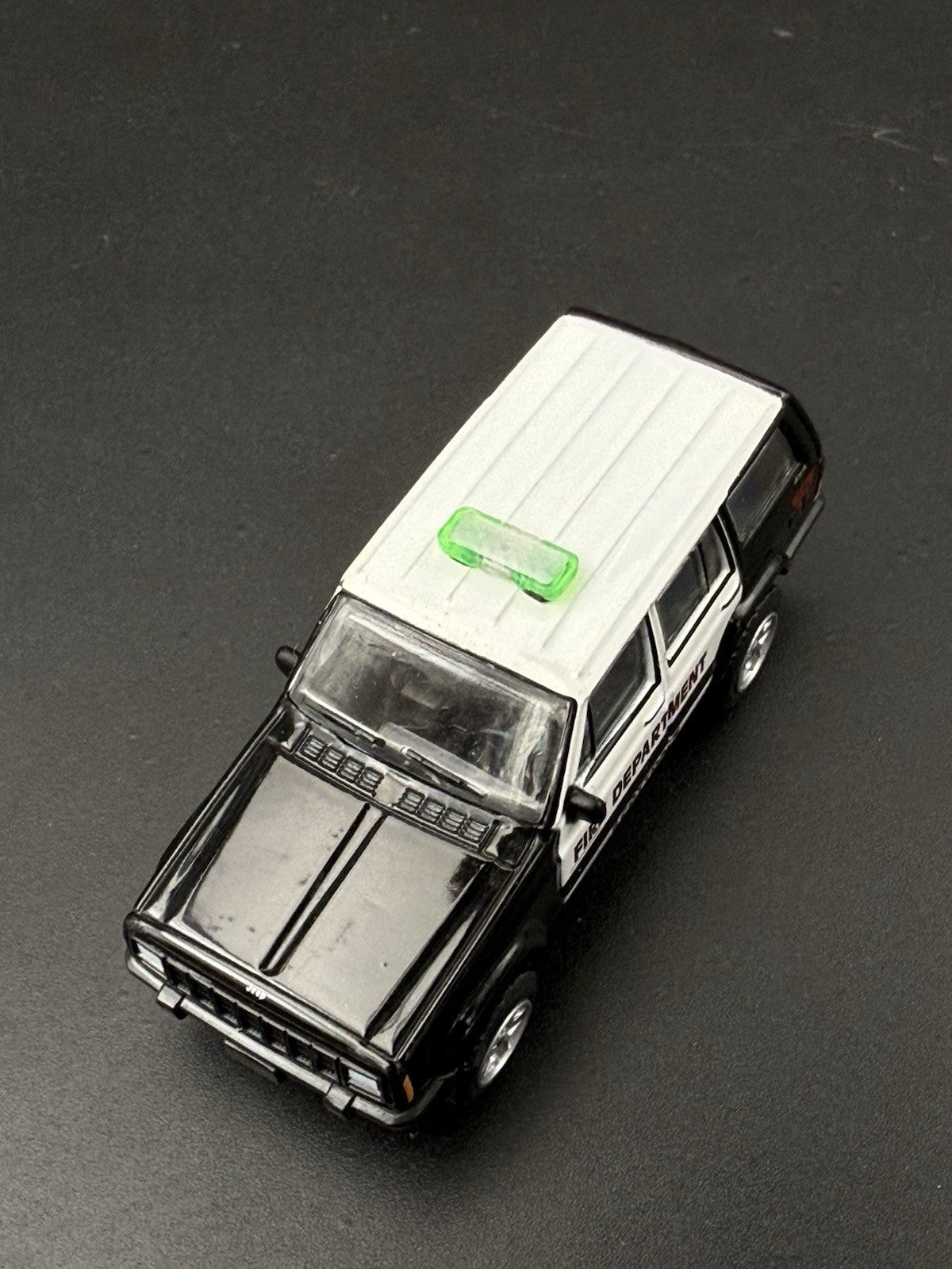 2 Pack 1/64 Mini Whelen Edge Green Clear Green Lightbar Work Truck Security7