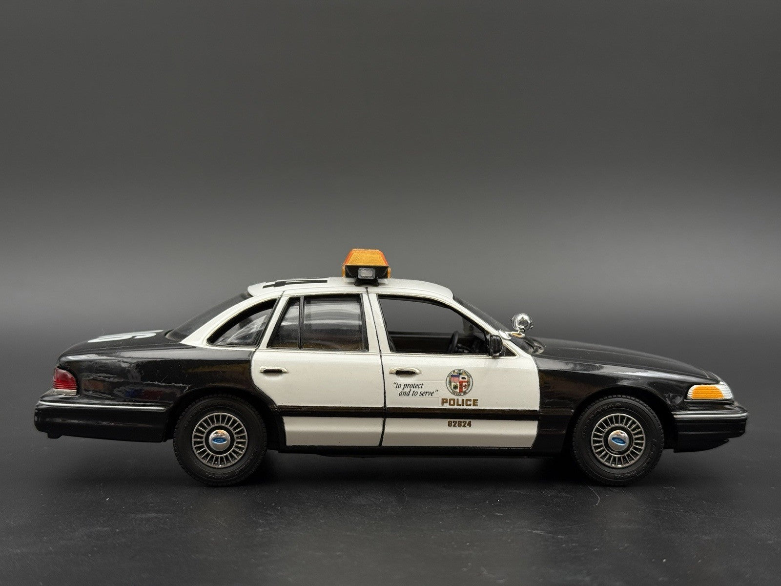 1/24 25 Scale Amber Clear Streethawk XL Lightbar Police 2464AClearXL10