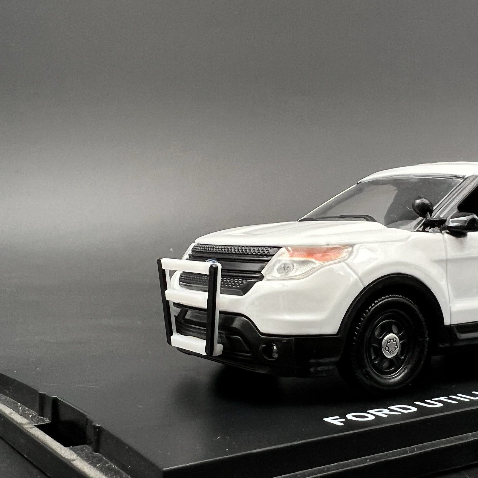 2 Pack 1/43 NYPD Style Sedan + SUV Push Bumper New York Police Sheriff13