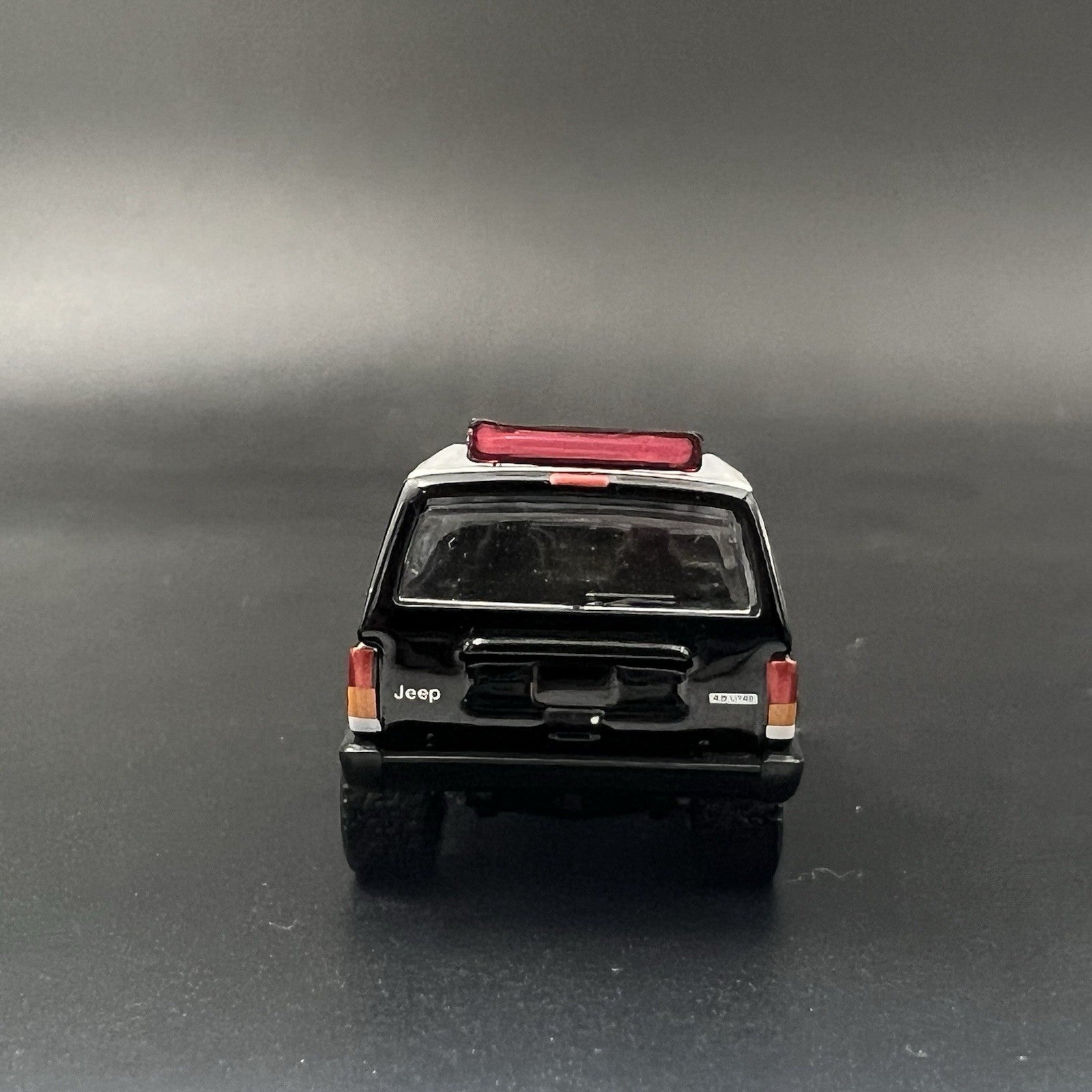 2 Pack 1/64 Red Interior Traffic Arrow Board Deck Lightbar Police Fire Ambulance4