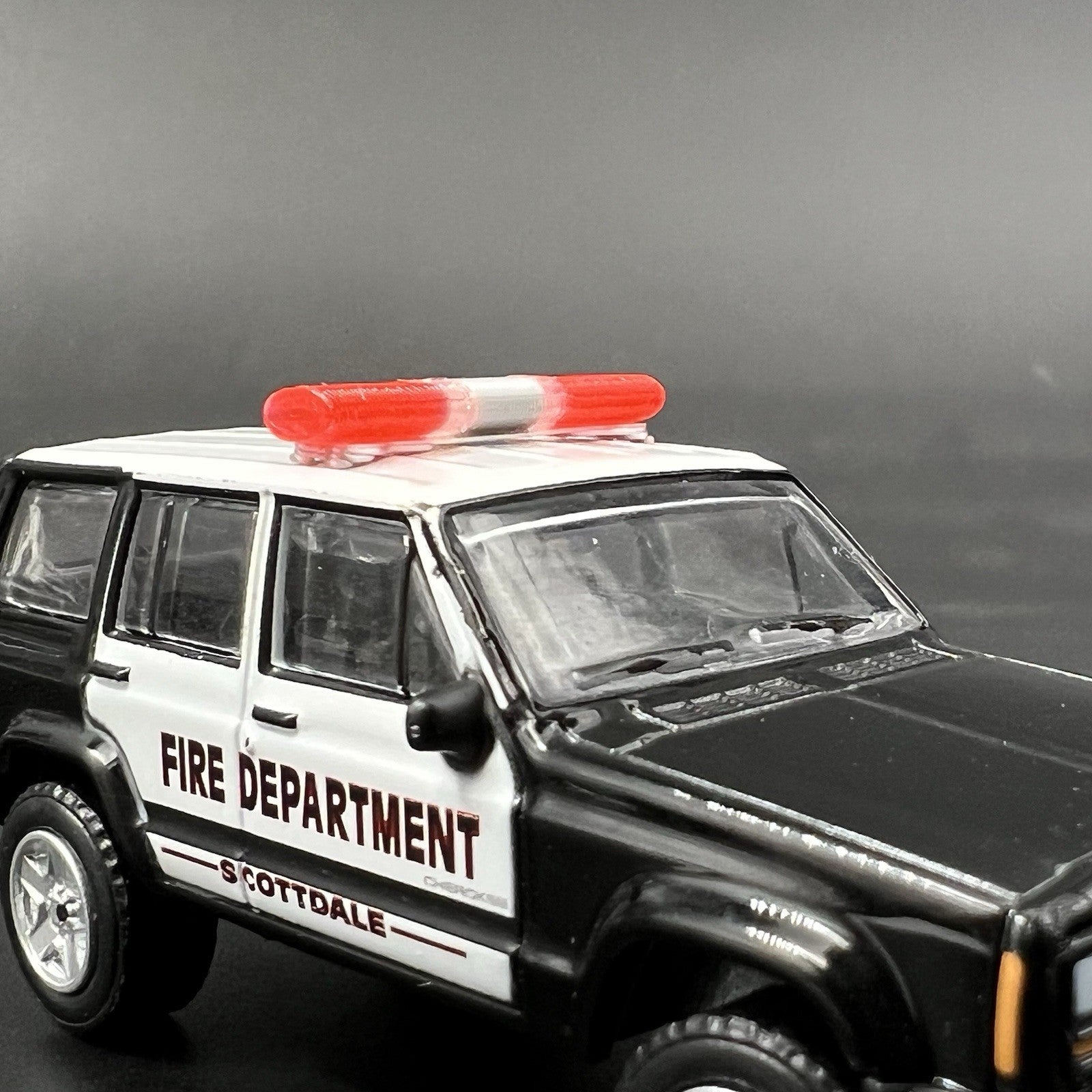 4 Pack 1/87 Red Chrome Cannonball Run Ambulance Aerodynic Lightbar Police Fire8