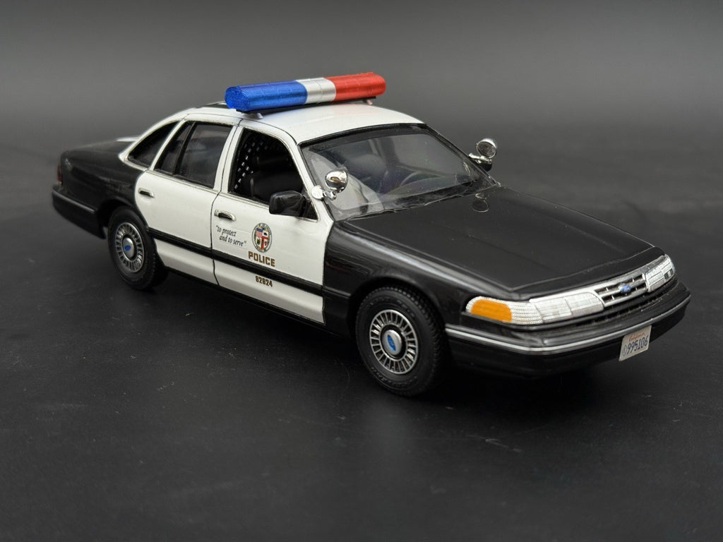 1/32 AeroDynic Lightbar 240 Robert Los Angeles Sheriff Blue Red Police CHP8