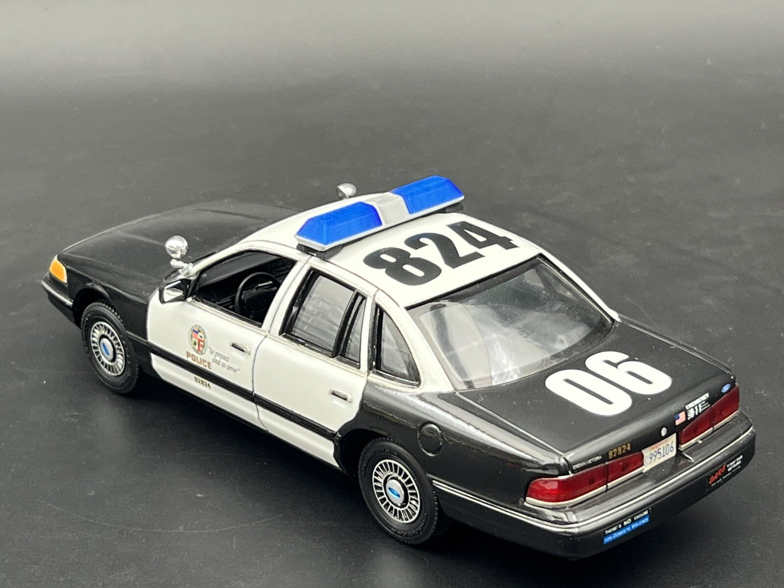 1/24 25 27 Blue Chrome Code 3 LP6000 Lightbar W/ Internal Lens Police Sheriff5