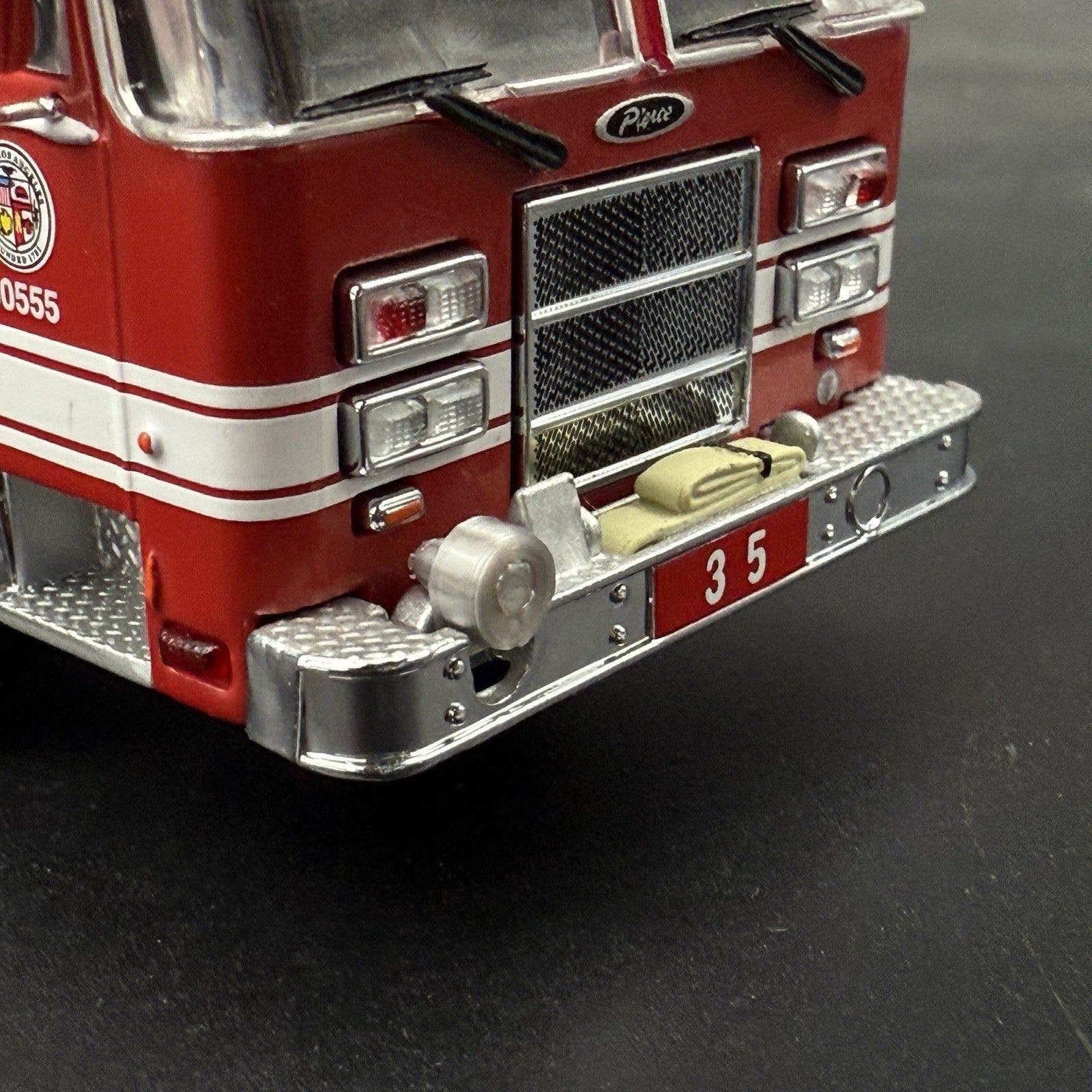 2 Pack 1/50 Scale Model Federal Q Q2B Siren Fire Engine Truck Kitbash 50176