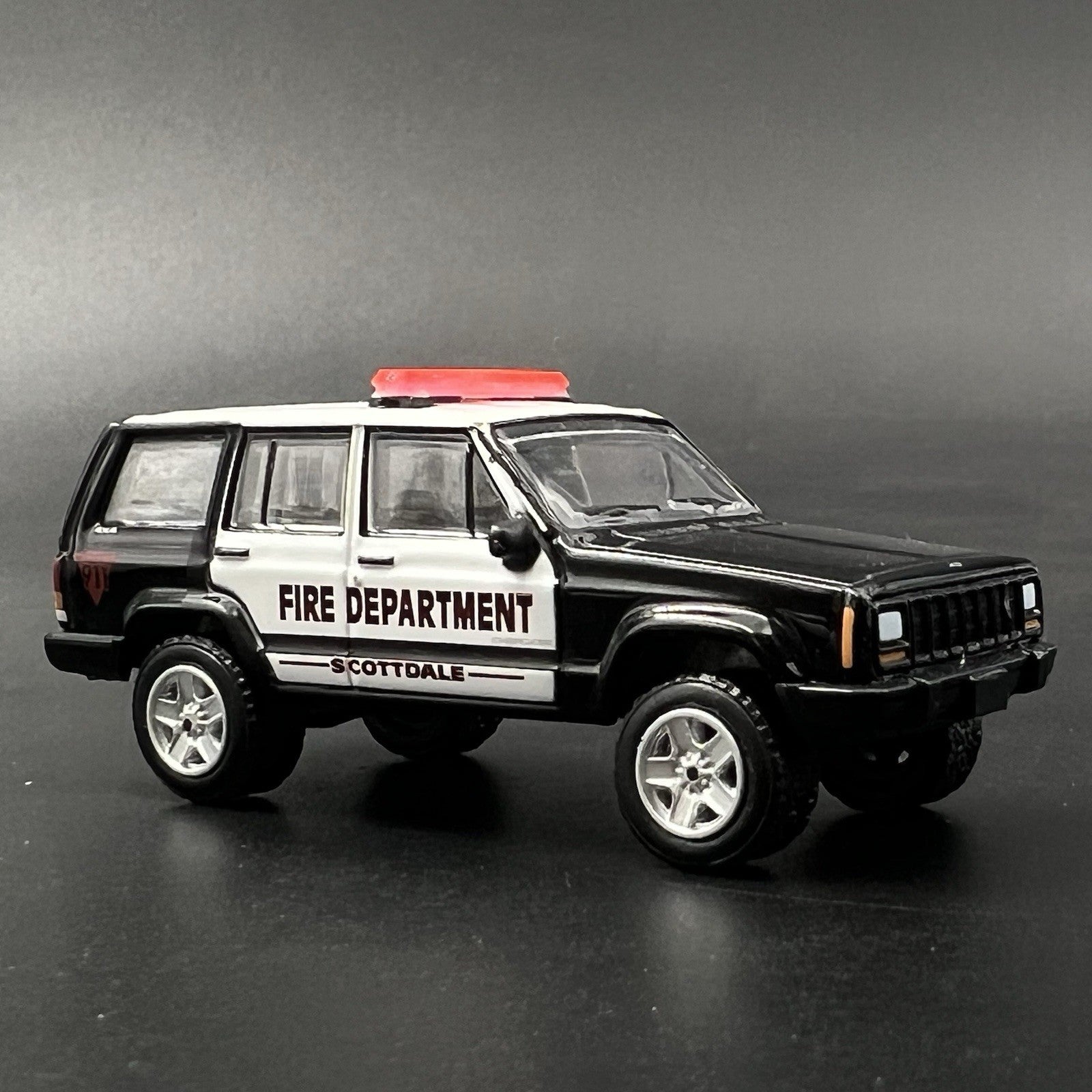 2 Pack 1/64 Red Federal Signal Arjent Lightbar Greenlight Fire EMS Ambulance SUV3