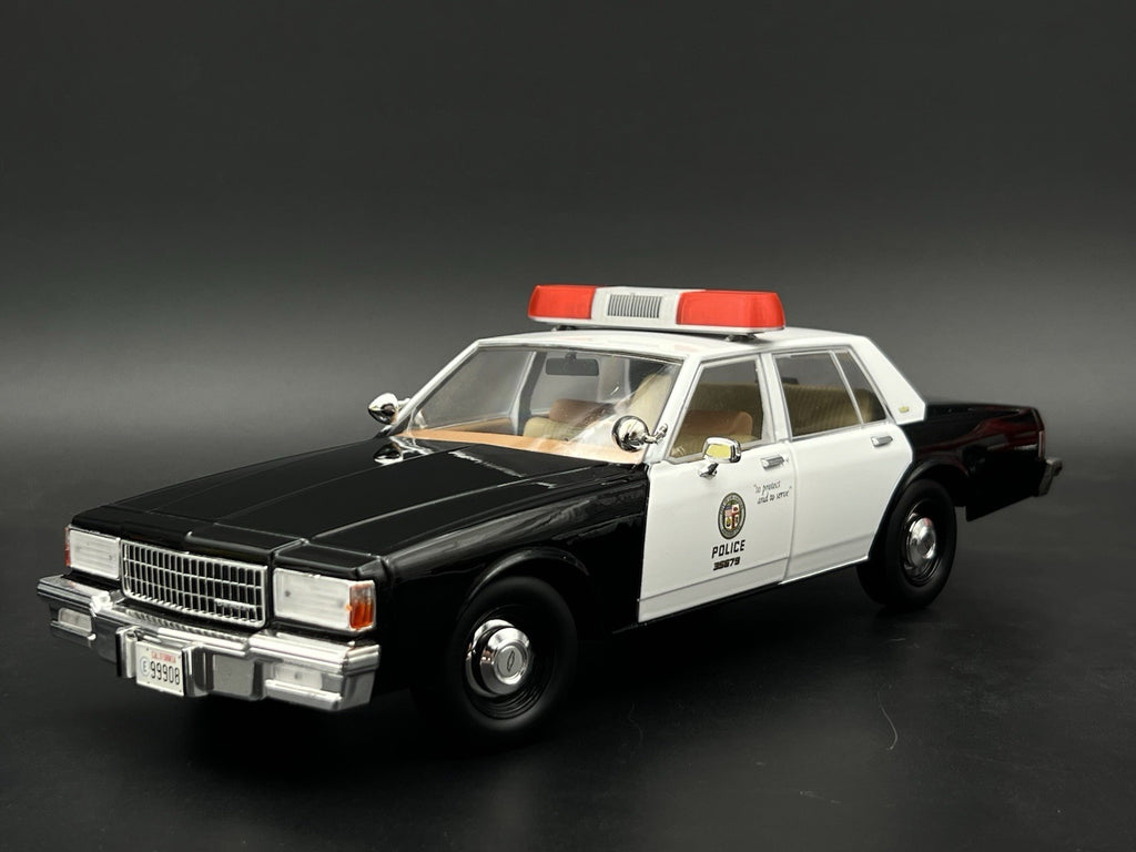 1/18 Extra Wide XL Red Whelen 80H 90H 8000 Lightbar Police Sheriff Fire6
