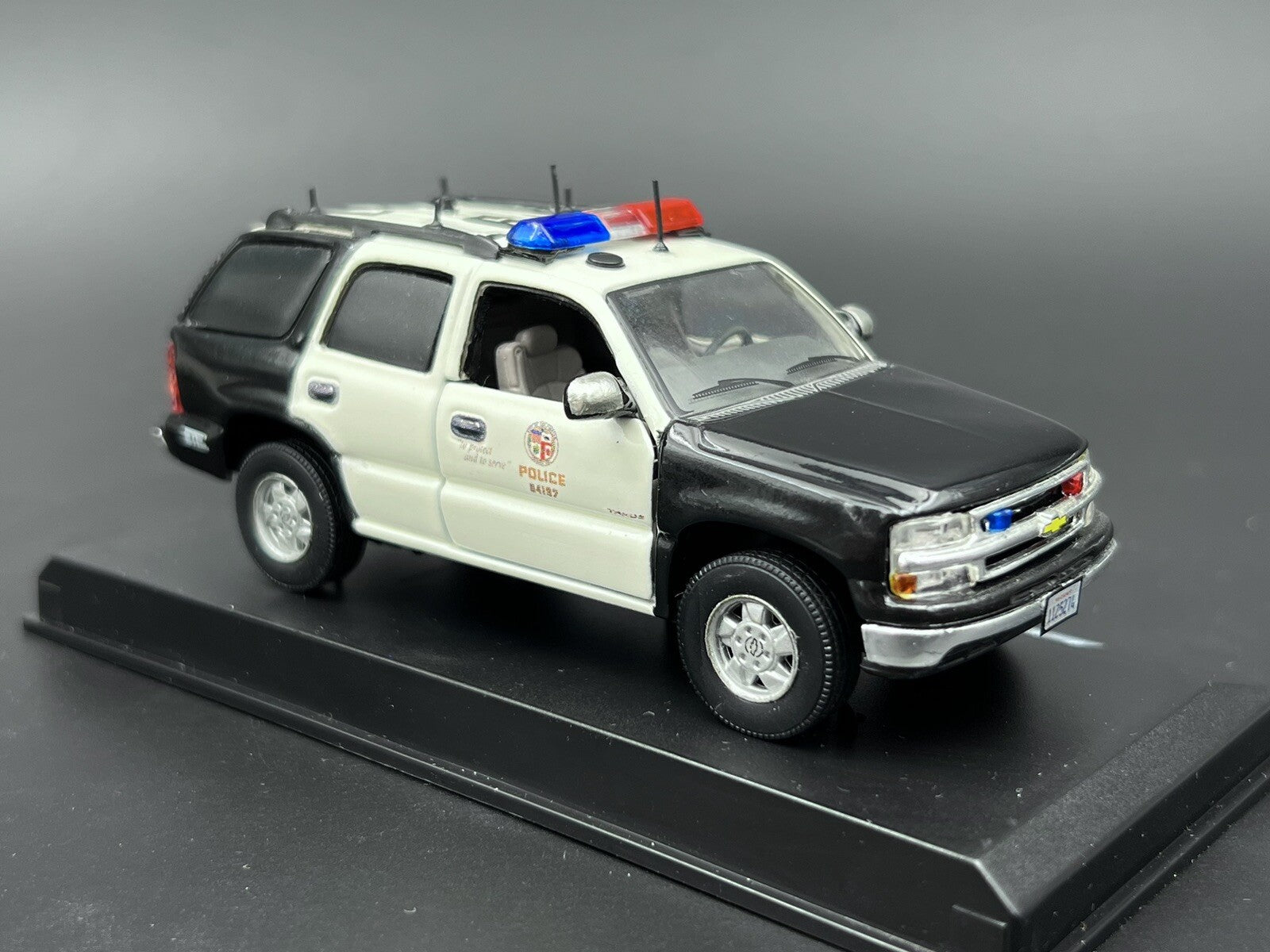 1/43 LAPD Los Angeles Police Chevrolet Tahoe O Scale Command Post Sheriff CHP3