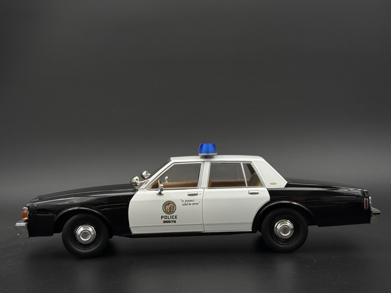 1/18 Scale Model Wide XL Blue Whelen 80H 90H 8000 Lightbar Police Fire 1844XLB6