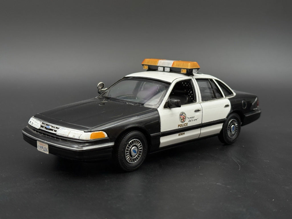 1/24 25 Scale Amber Clear Streethawk XL Lightbar Police 2464AClearXL4