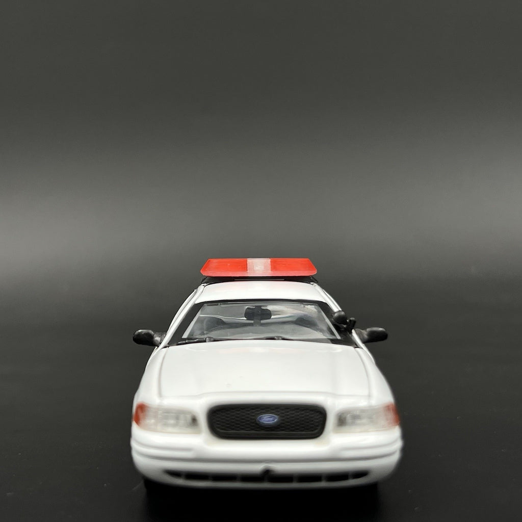 2 Pack 1/43 Red SUV + Sedan Vista Lightbar Greenlight Police Sheriff Fire7