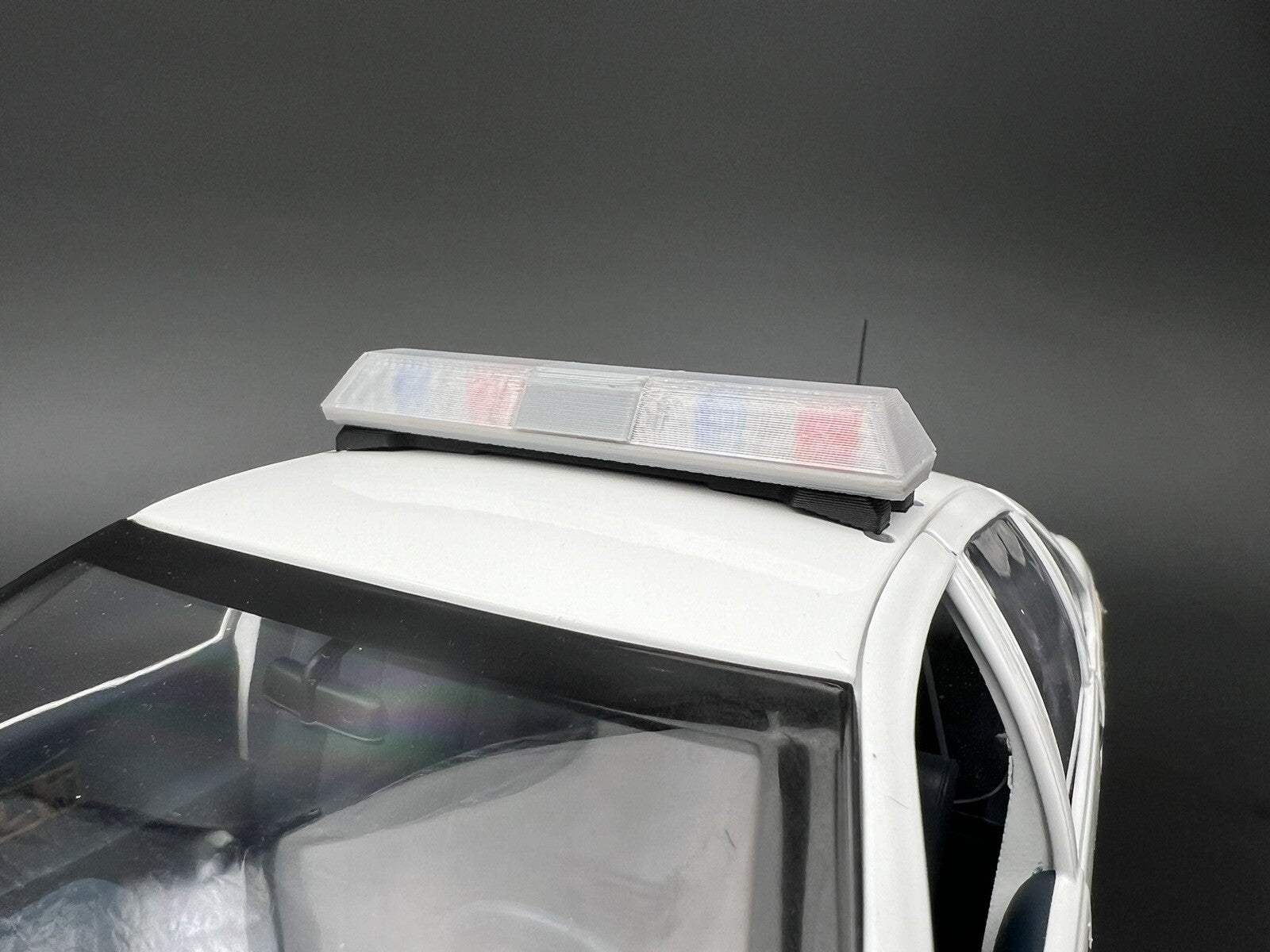 1/18 Scale Clear Code 3 LP6000 Lightbar W/ Blue Red  Internal Lens0