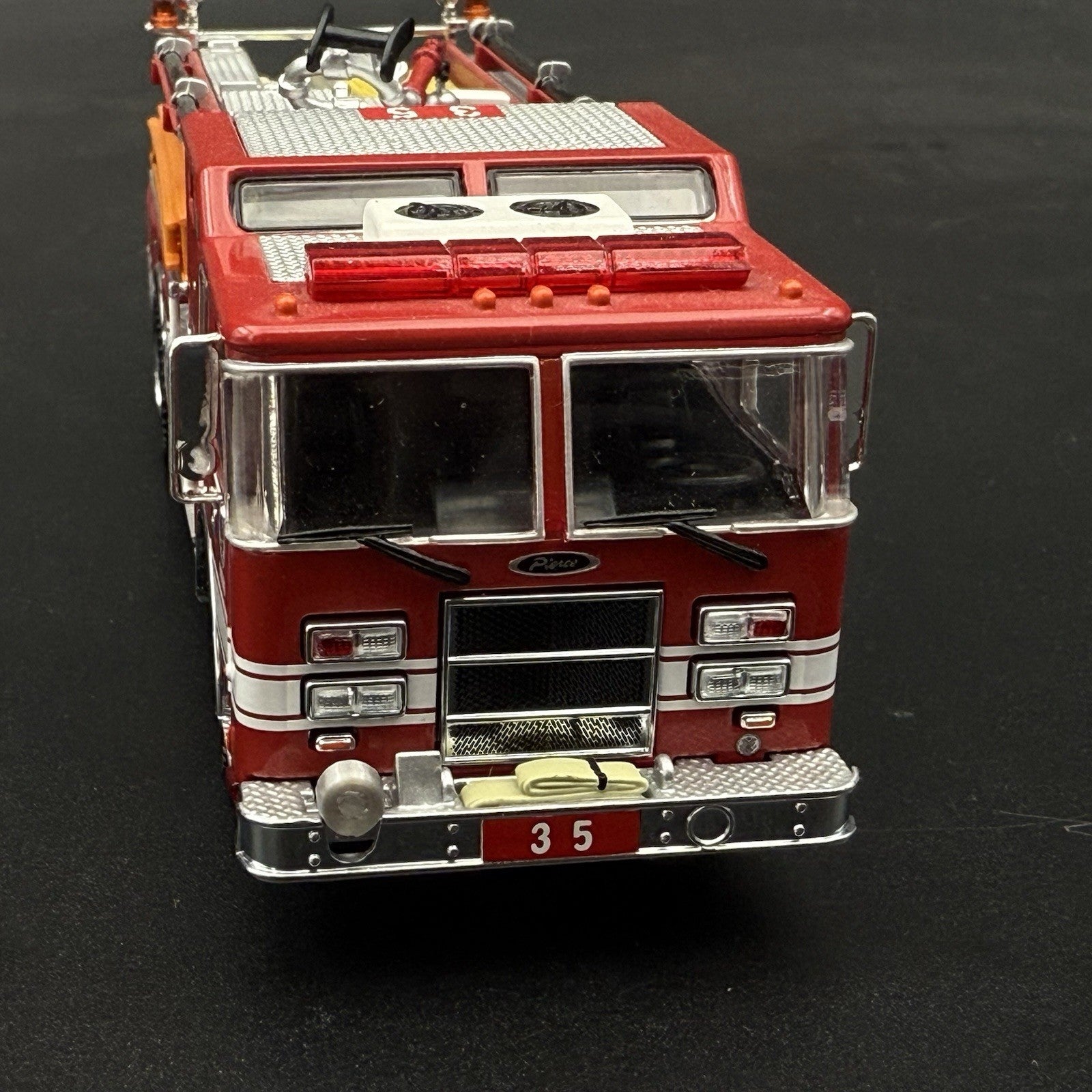 2 Pack 1/50 Scale Model Federal Q Q2B Siren Fire Engine Truck Kitbash 50178