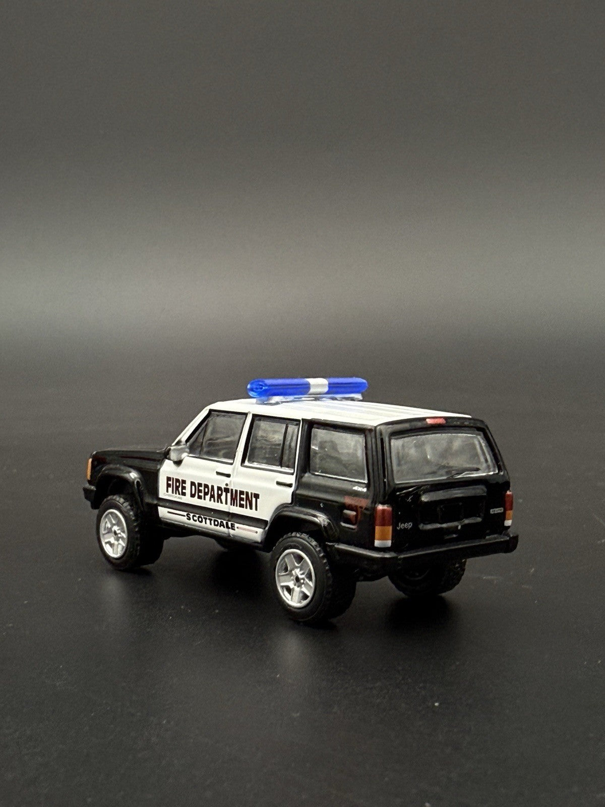 2 Pack 1/64 Blue Chrome Federal Signal Aerodynic Lightbar Police Sheriff 6414B23