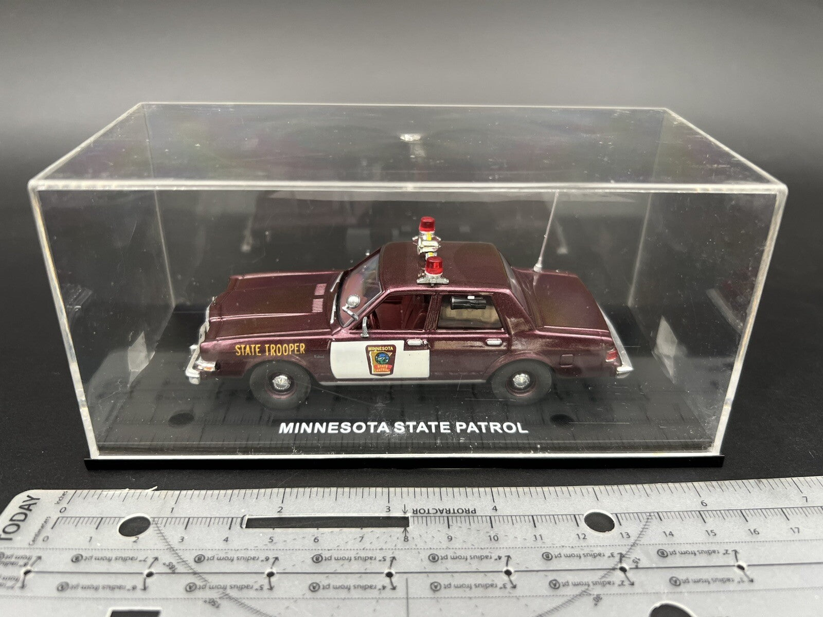 1/43 Minnesota State Patrol Police Dodge Diplomat First Response Trooper O Scale7
