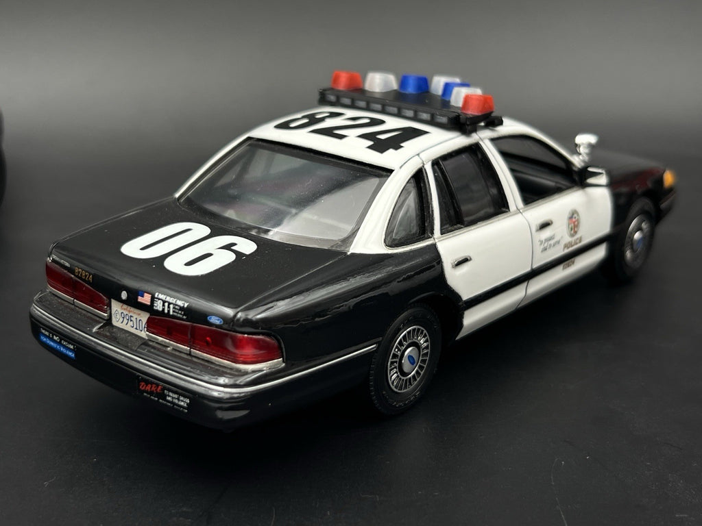 1/24 25 LED Ready Blue Red Federal Signal Vector Vision Lightbar Police LVMPD10