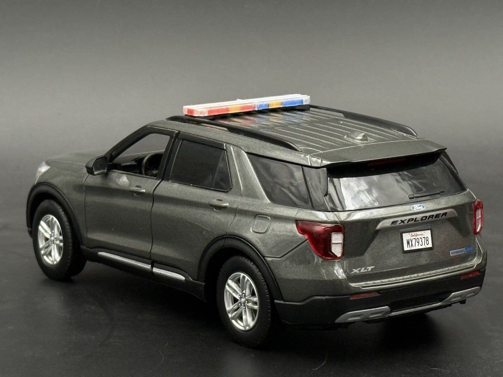 1/24 25 27 LED Ready Whelen Liberty II Blue Red Oakland Police Lightbar 2449BR17