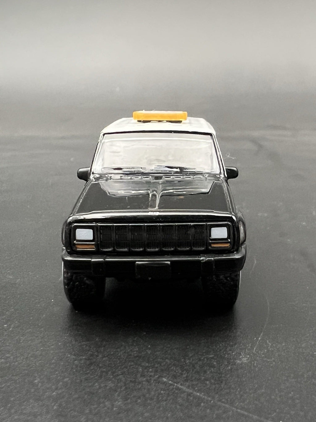2 Pack 1/64 Mini Whelen Edge Amber Lightbar Gray Top Cover Work Truck Security7