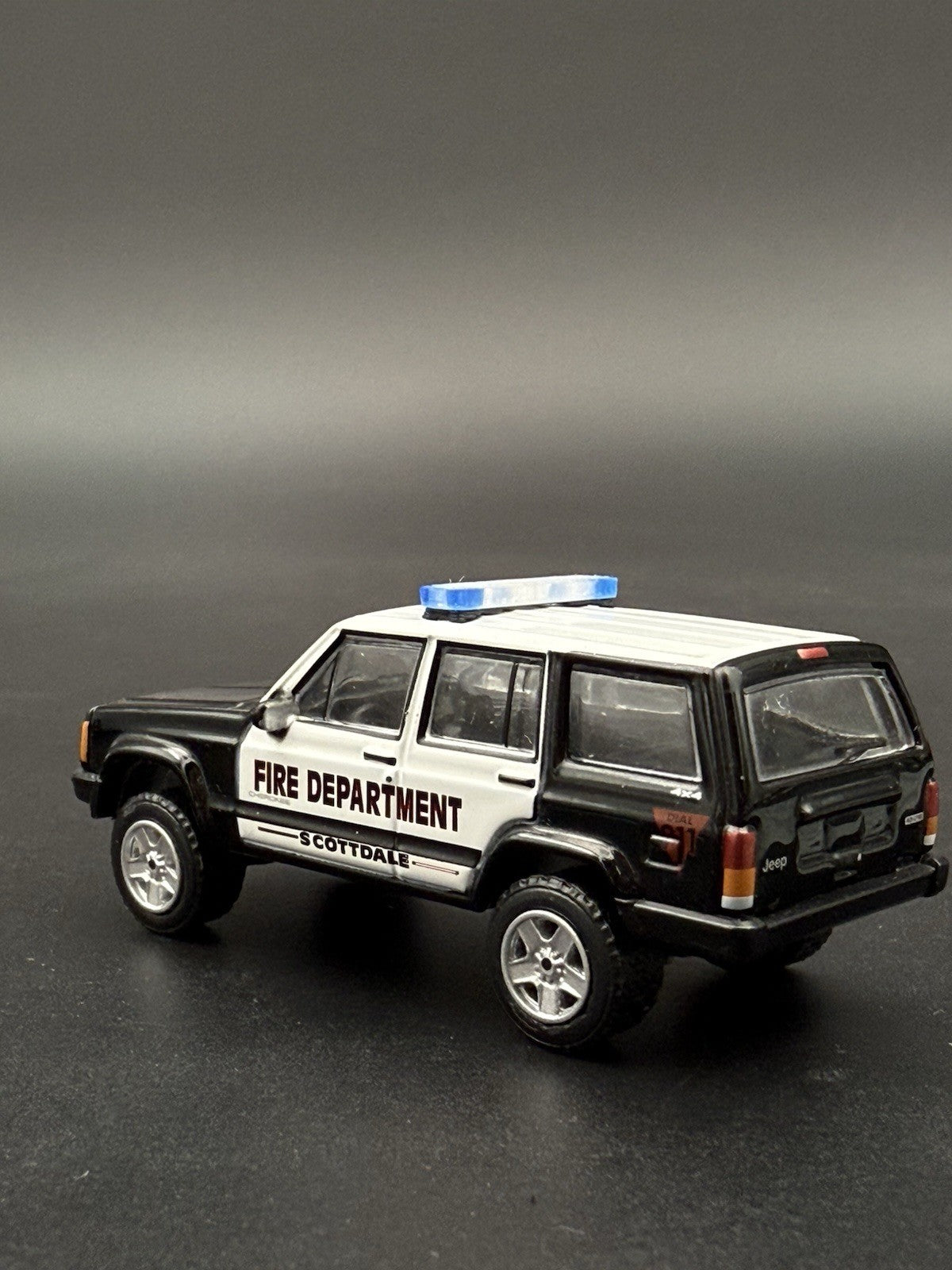 2 Pack 1/64 Whelen Edge Lightbar Blue Maui Hawaii Honolulu Police 640911