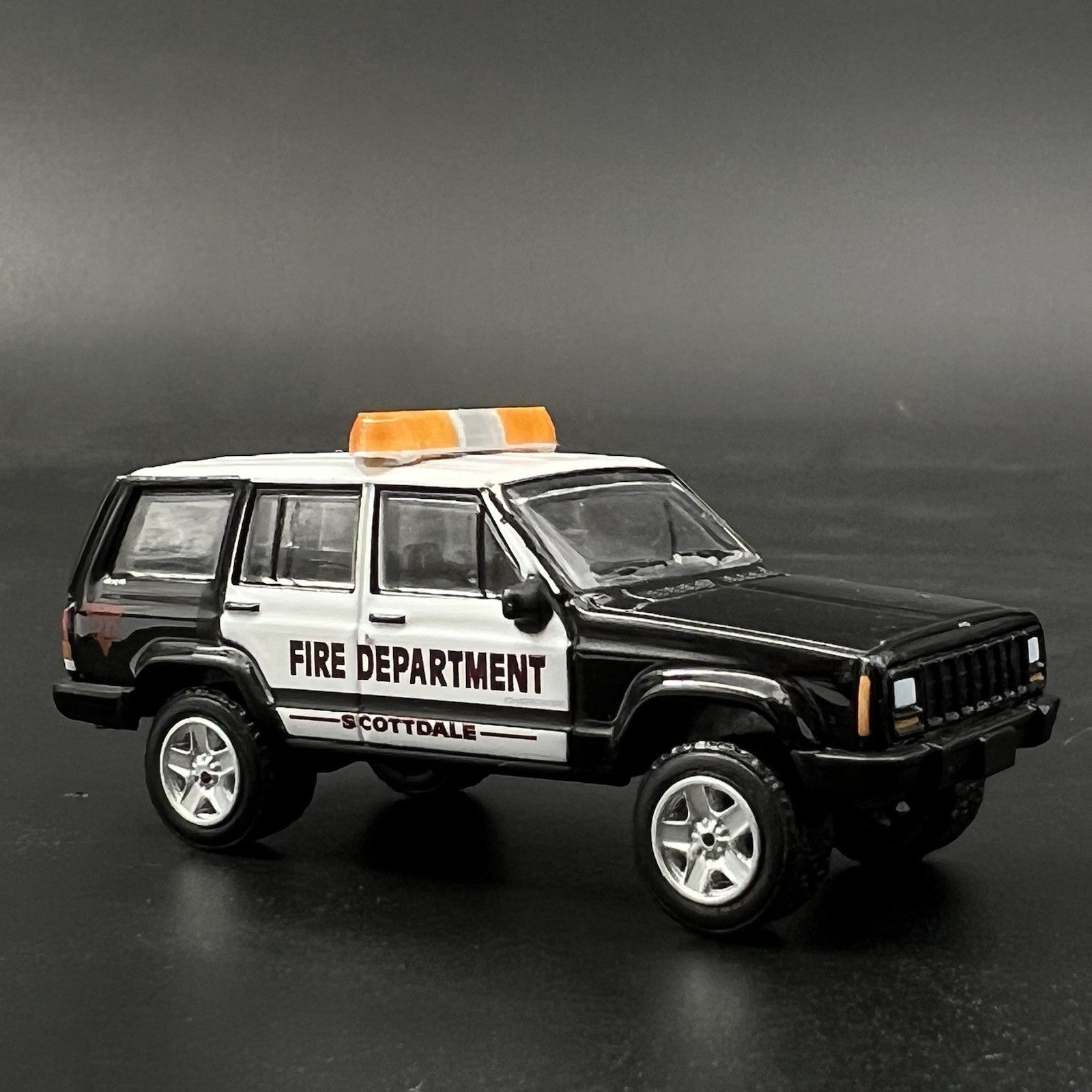 2 Pack 1/64 80H 90H 8000 Lightbar Amber Yellow Security Work Tow Truck9