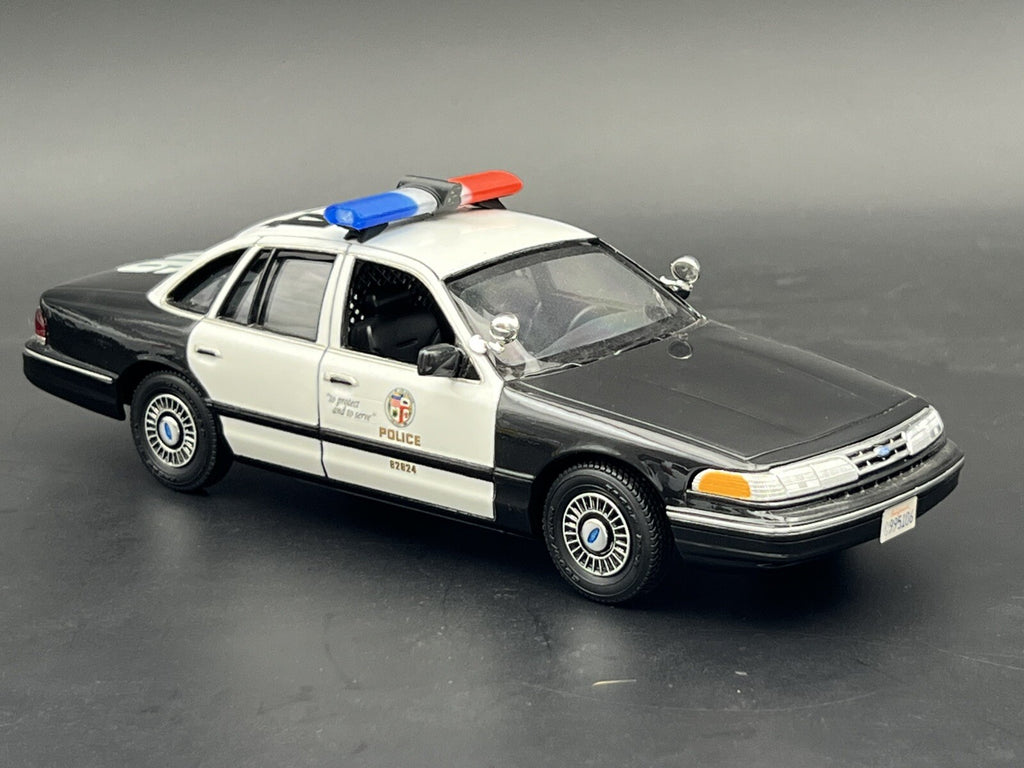 1/24 25 Scale Model Jetsonic Lightbar CHP CA Style Blue Red Amber Police 2420CA9