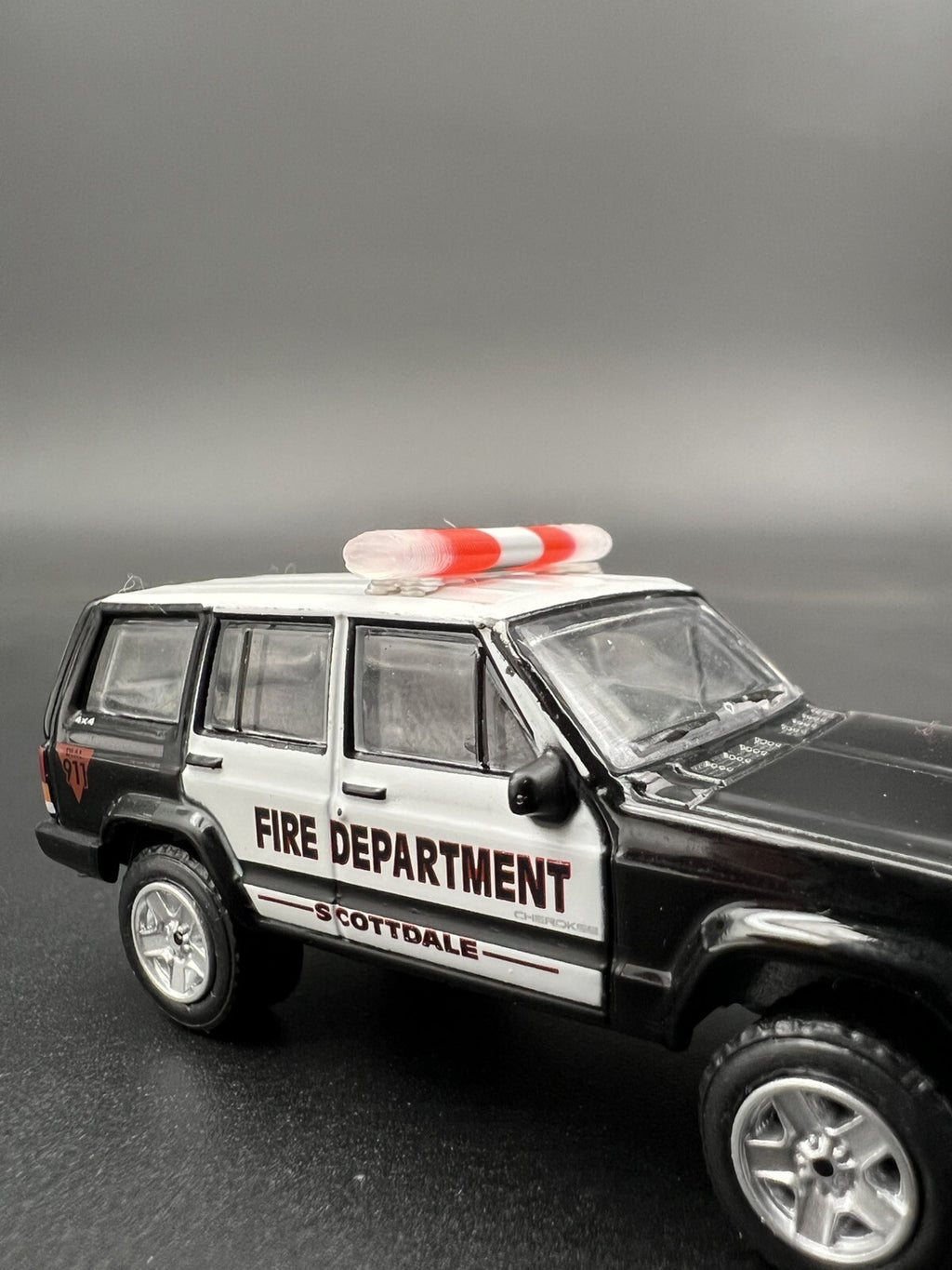 4 Pack 1/87 Clear Red Chrome NYPD Federal Signal Aerodynic Lightbar Police2