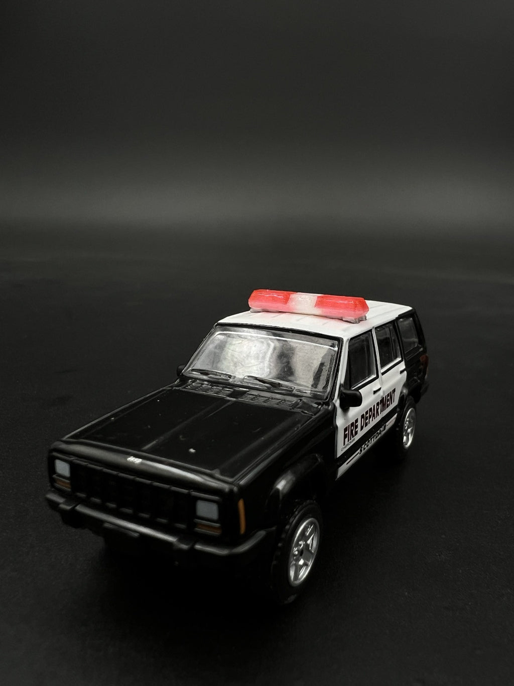 2 Pack 1/64 Red Code 3 MX7000 Lightbar Greenlight Fire EMS Paramedic Ambulance1