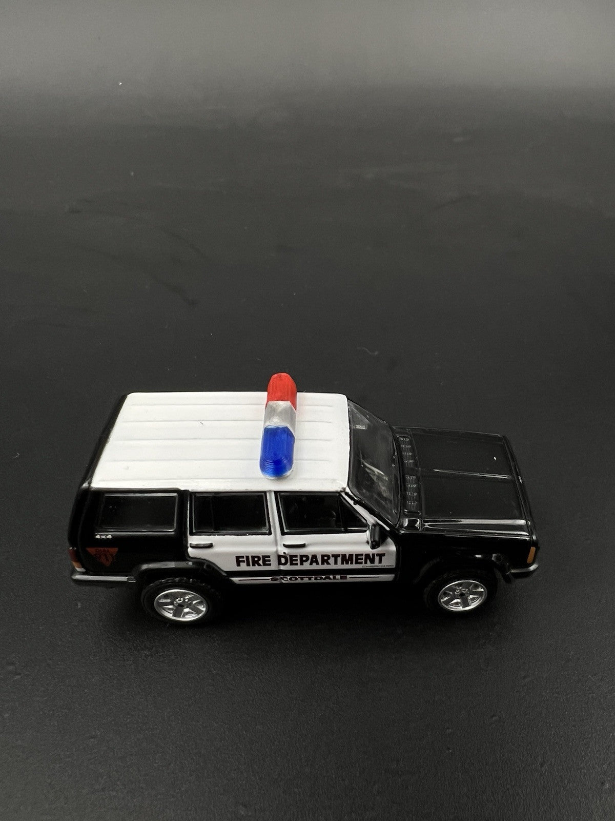 2 Pack 1/64 80H 90H 8000 Lightbar Blue Red Fire EMS Police Sheriff Car Truck5