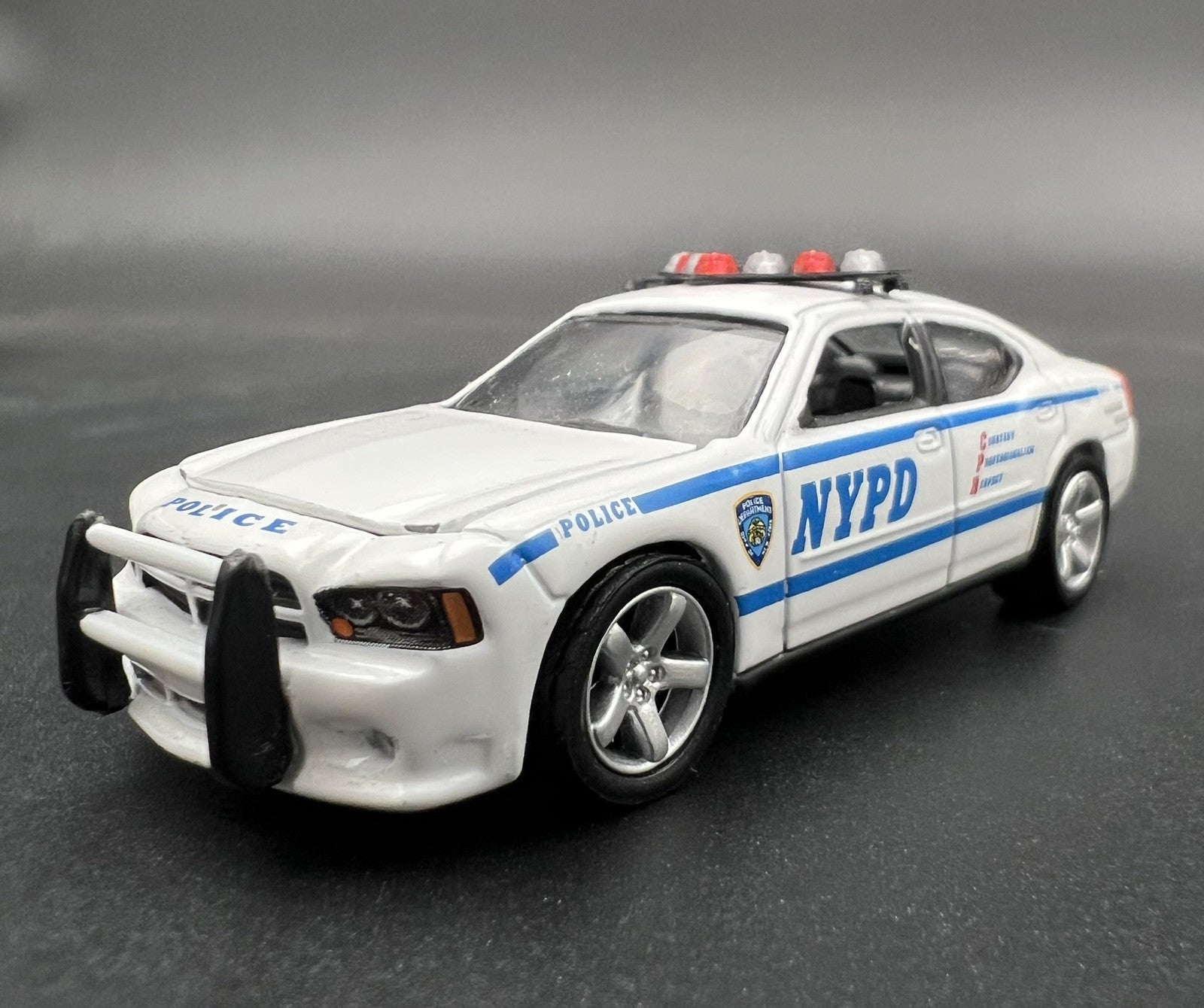 2 Pack 1/64 NYPD Red Federal Signal Vision SLR Lightbar Greenlight Police Car14