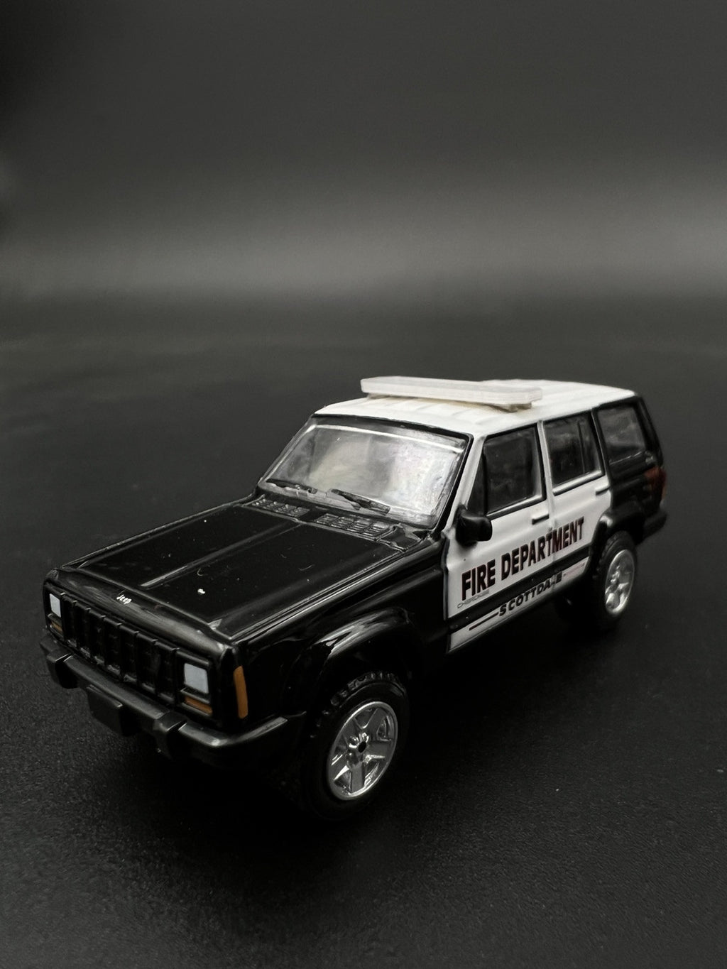 2-Pack 1/64 Scale Model Code 3 Defender Extra Wide Lightbar Police Fire 6408C3