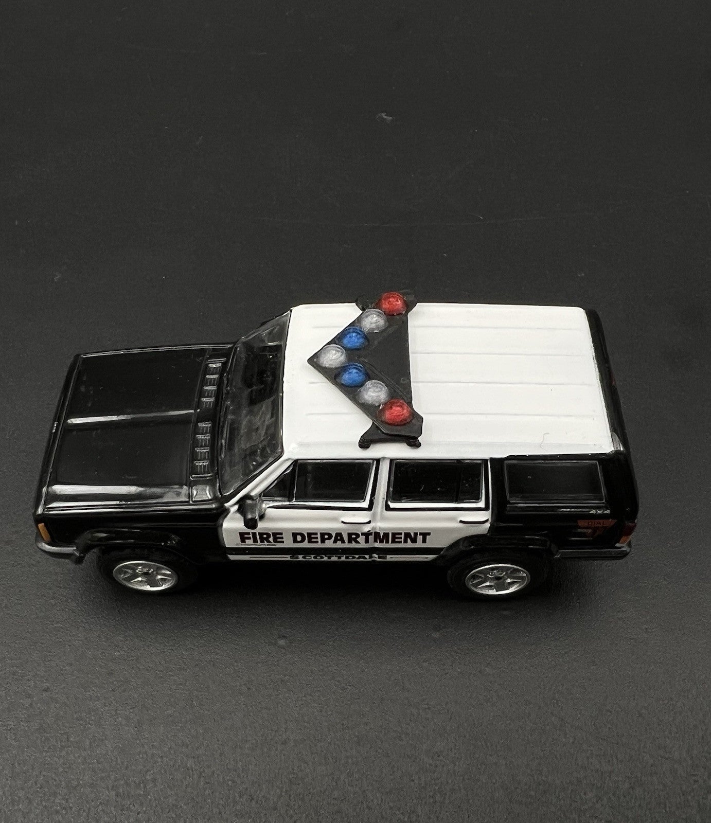 2 Pack 1/64 LVMPD Blue Red Federal Signal Vision SLR Lightbar Police Car2