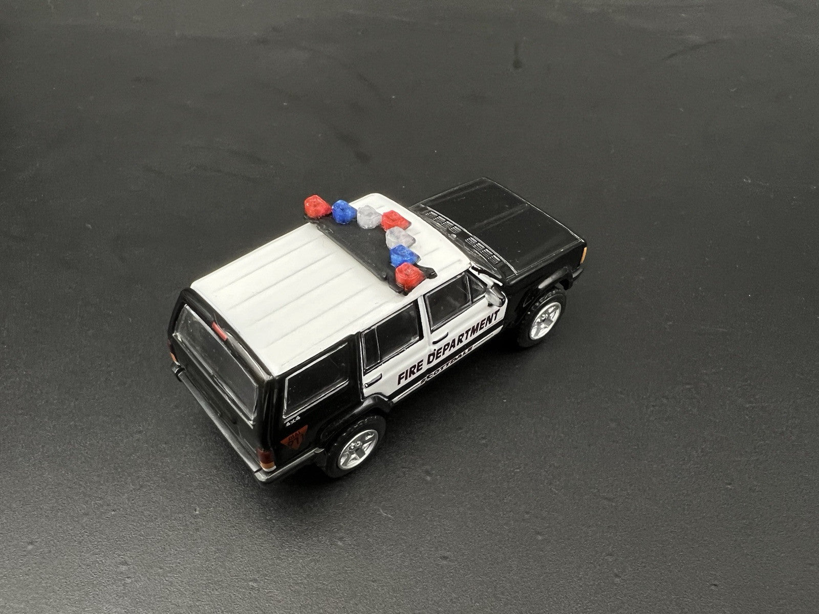 2-Pack 1/64 Scale Blue Red Vector Lightbar California Highway Patrol 6413 CHP15